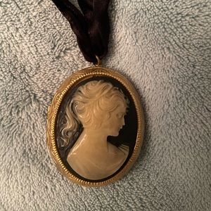 Cameo Locket Pendant Necklace Vintage Victorian Gold and Black